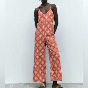 Zara Jami Jumpsuit
Size Small